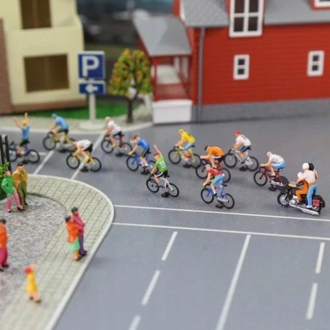 FIGURKI NA MAKIETĘ 1:87 H0 KOLARZE 14 SZT FIGURKI NA MAKIETĘ 1:87 H0 KOLARZE 14 SZT