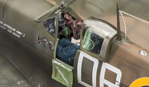 Model Revell SPITFIRE MK.II IRON MAIDEN Model Revell SPITFIRE MK.II IRON MAIDEN