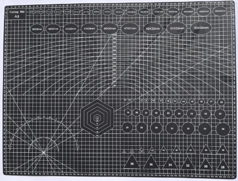 MATA DO CIĘCIA SAMOGOJĄCA A2 60 X 45 CM CZARNA MODELARSKA 5 WARSTWOWA 3 MM