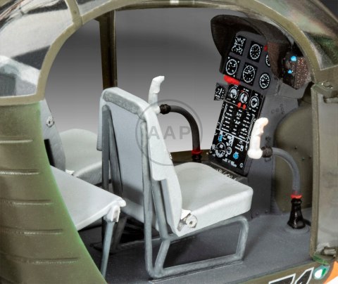 MODEL DO SKLEJANIA REVELL ŚMIGŁOWIEC ALOUETTE II 1:32 03804