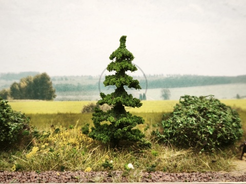 DRZEWKO NA MAKIETĘ / DIORAMĘ 6 cm S150160