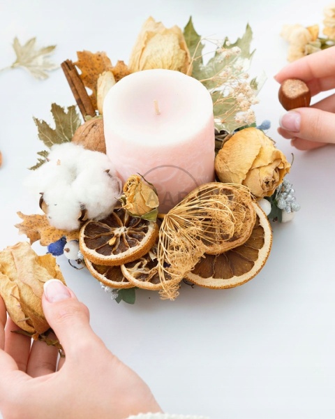 KLEJ BIUROWY W SZTYFCIE MAGIC KAMABEN 10gr CZERWONY